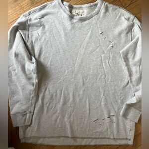 Hollister Men's Light Gray Distressed Crewneck  Sweatshirt